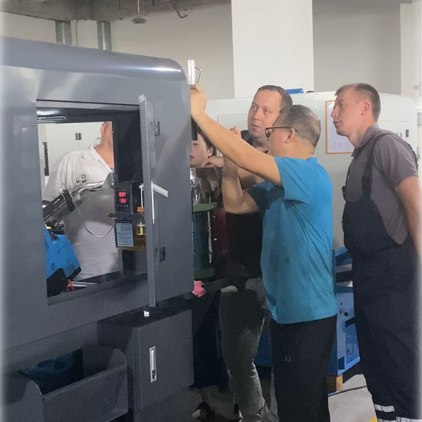 Russian Customers Team Visits TAICHUANG Factory for Nut Tapping Machine Acceptance